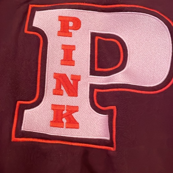 NWOT!! PINK Victoria’s Secret sweatshirt - Picture 3 of 6